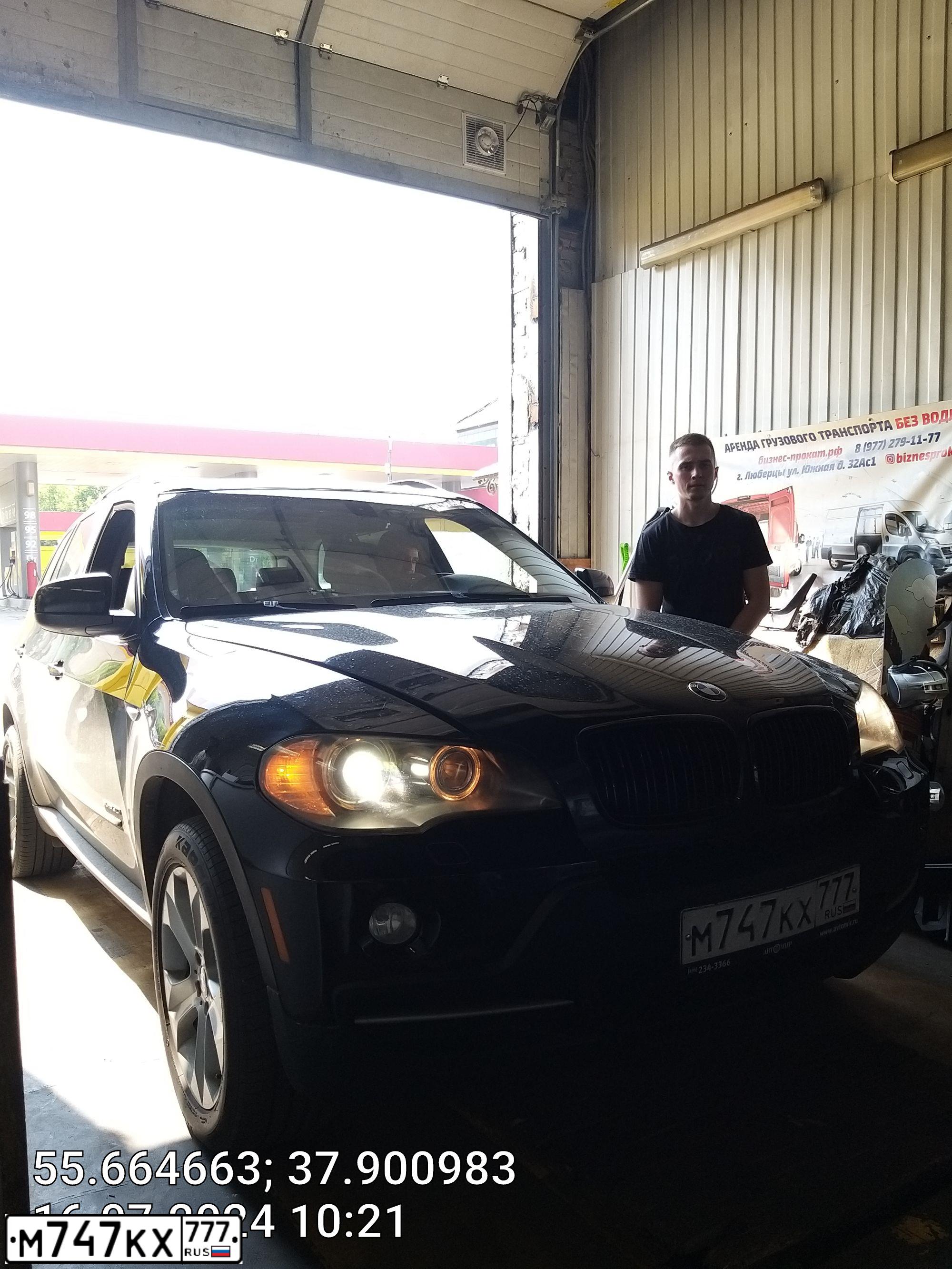 Фото автомобиля BMW X5, 2010 — госномер В254РС797