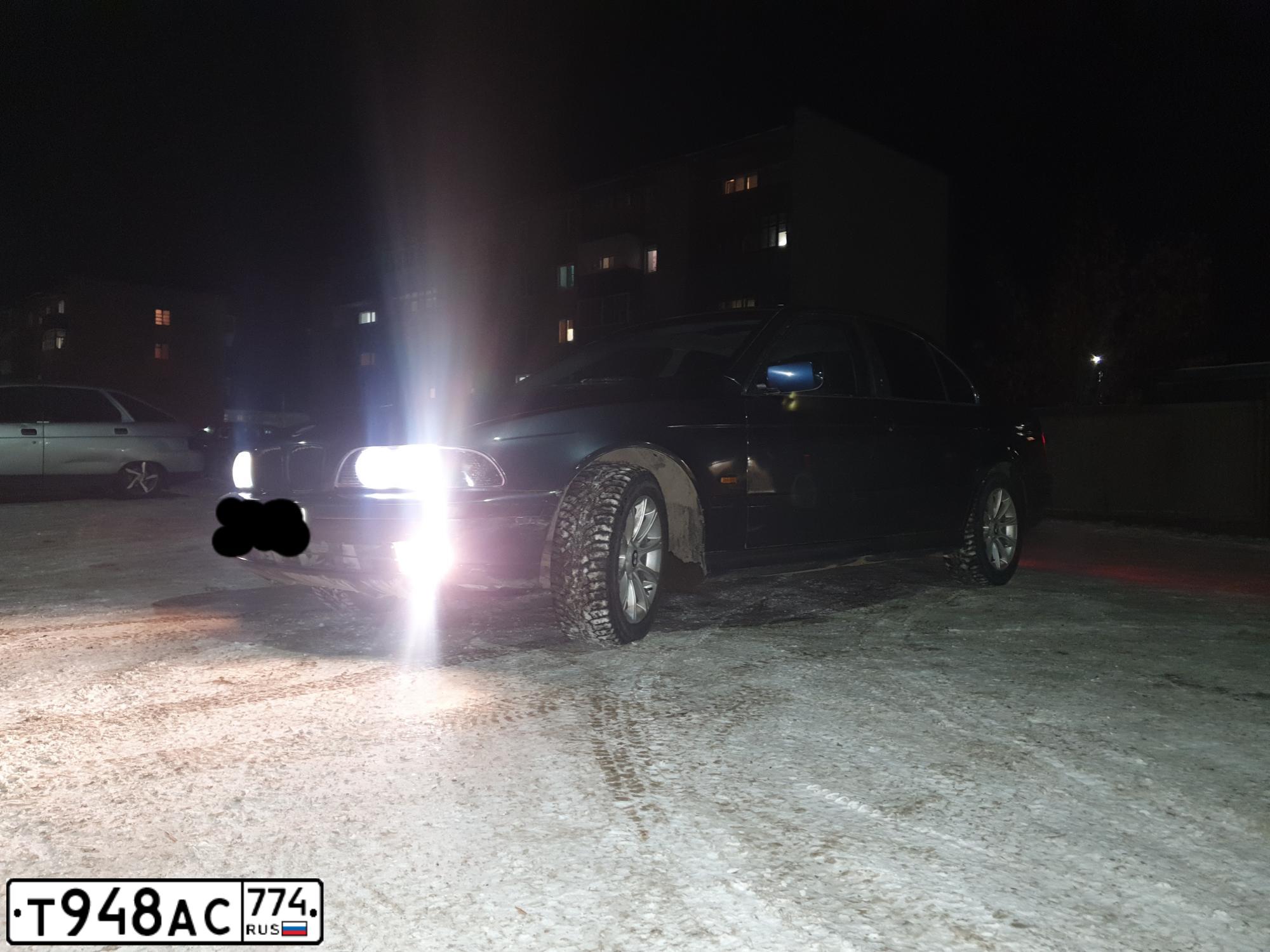 Фото автомобиля BMW SERIE 5, 1998 — госномер Т948АС774. Цвет: ТЕМНО-СЕРЫЙ