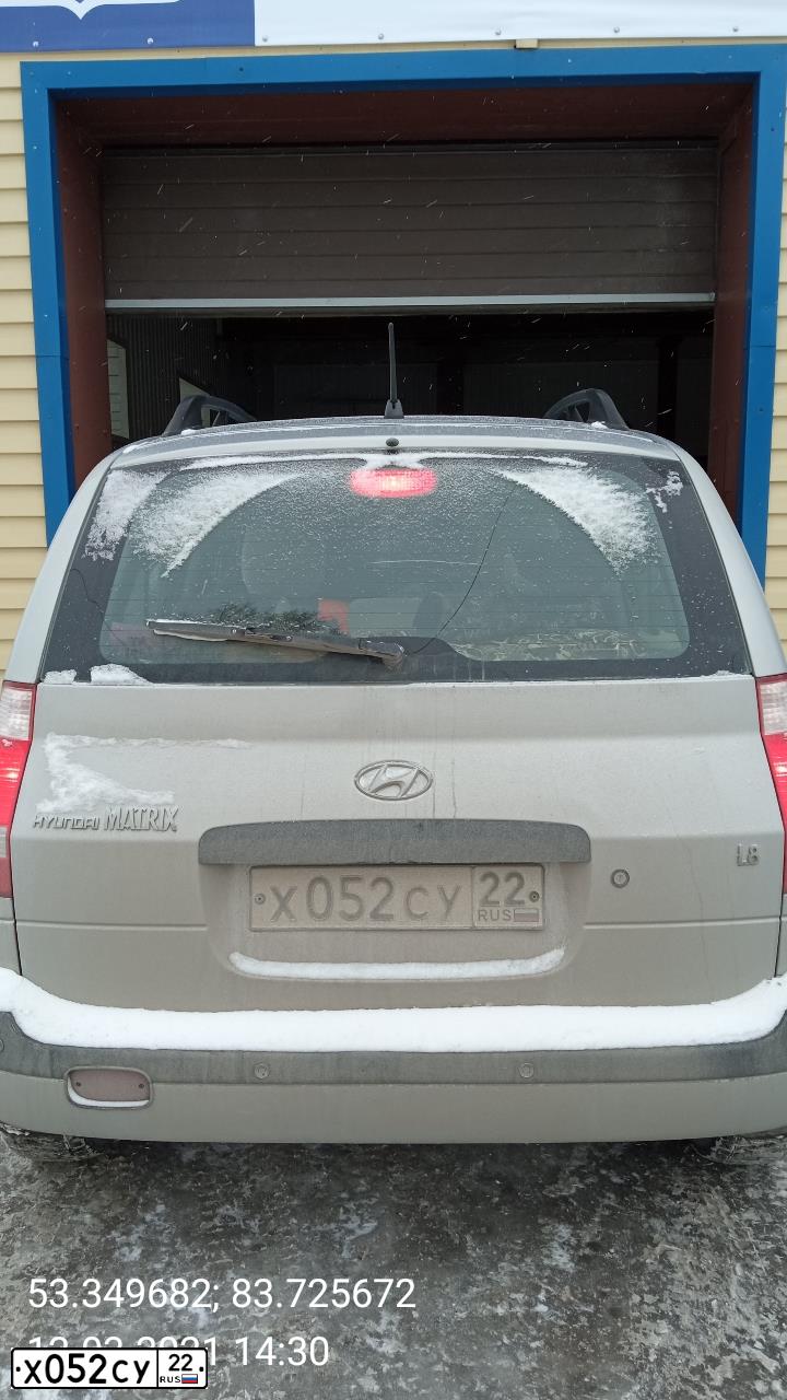 Фото автомобиля HYUNDAI MATRIX, 2007 — госномер Х052СУ22. Цвет: СЕРЕБРИСТЫЙ