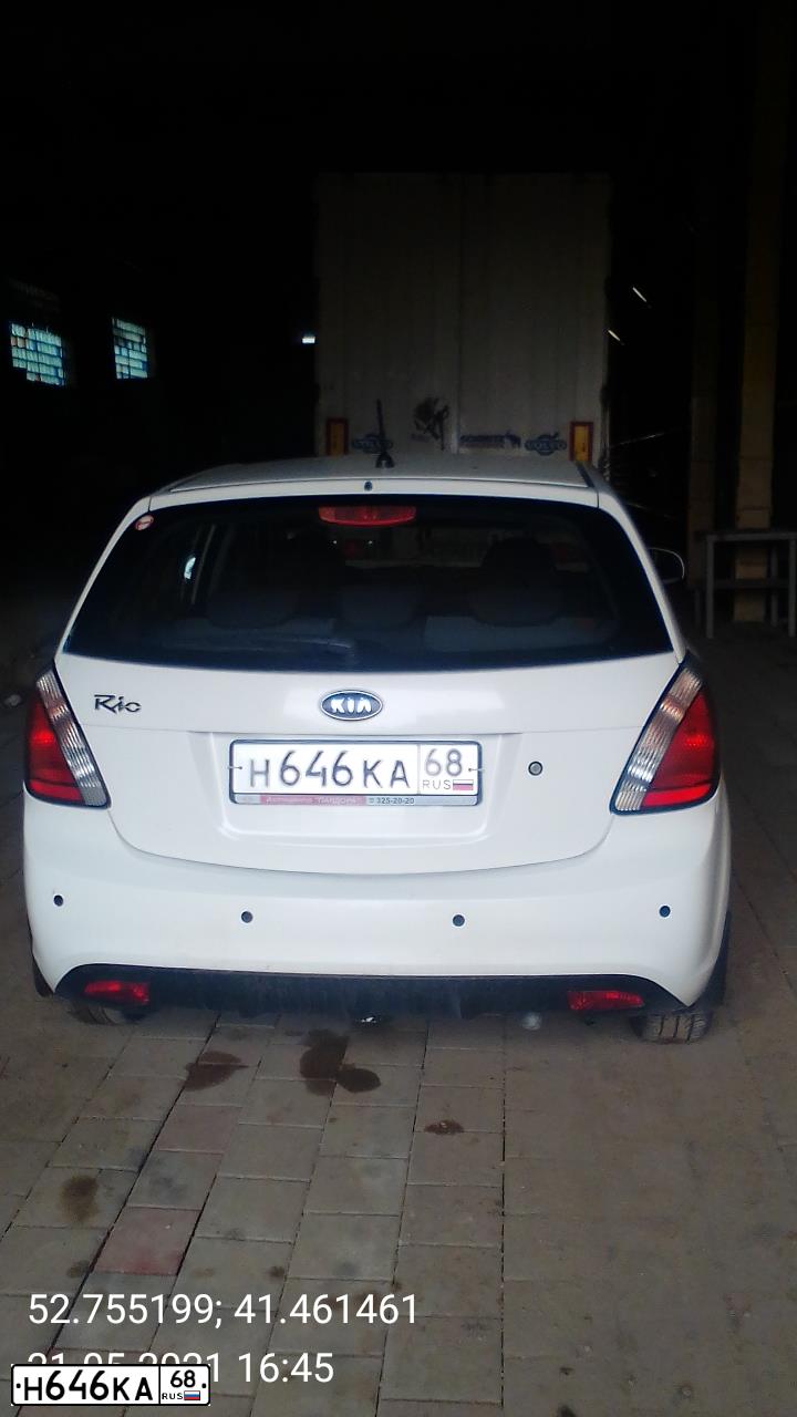 Фото автомобиля KIA RIO, 2011 — госномер Н646КА68. Цвет: БЕЛЫЙ