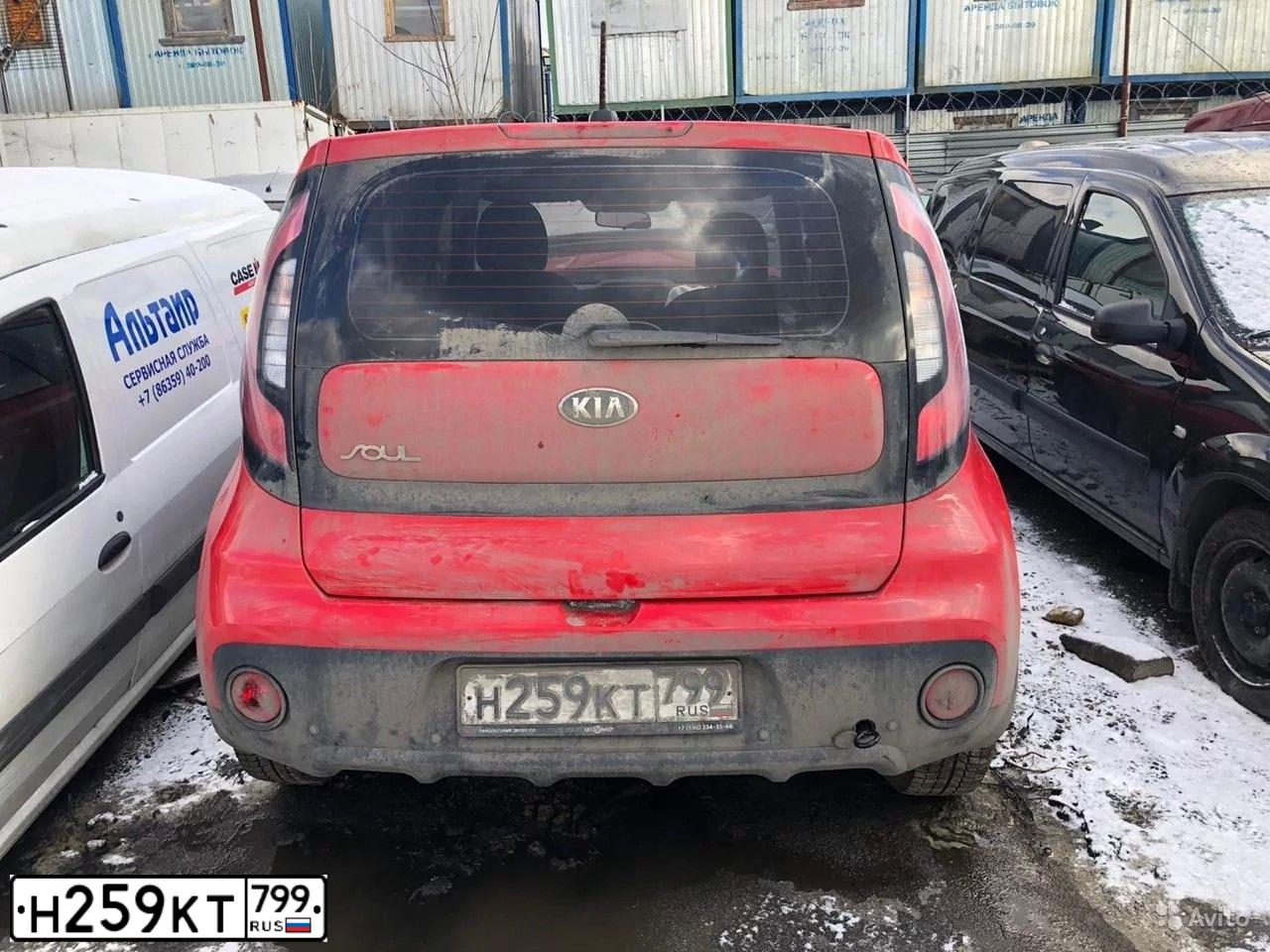 Фото автомобиля KIA SOUL, 2018 — госномер Н259КТ799. Цвет: Красный