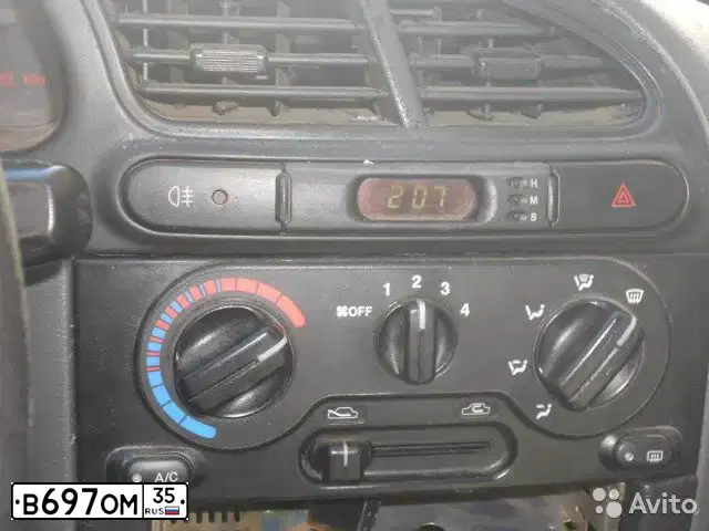 Фото автомобиля ZAZ LANOS, 2007 — госномер У984УТ36. Цвет: ТЕМНО-СИНИЙ