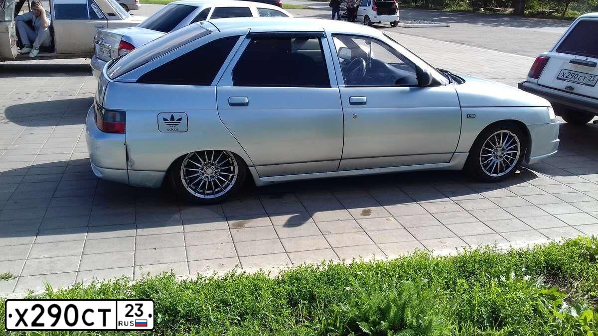 Фото автомобиля LADA 2104, 1998 — госномер Х290СТ23. Цвет: Белый