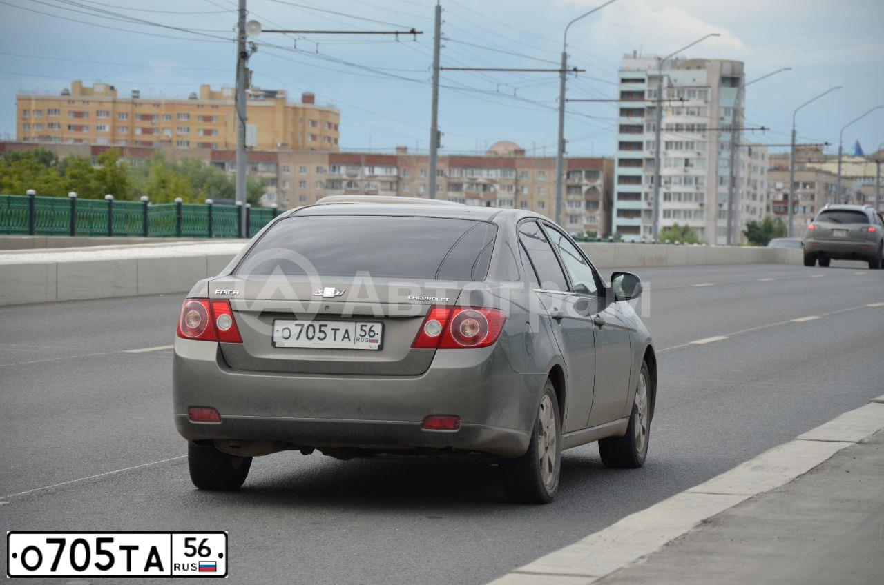 Фото автомобиля CHEVROLET EPICA, 2008 — госномер О705ТА56. Цвет: СЕРЫЙ