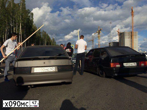 Фото автомобиля CHEVROLET CRUZE, 2012 — госномер В190НМ51. Цвет: СИНИЙ МЕТАЛЛИК