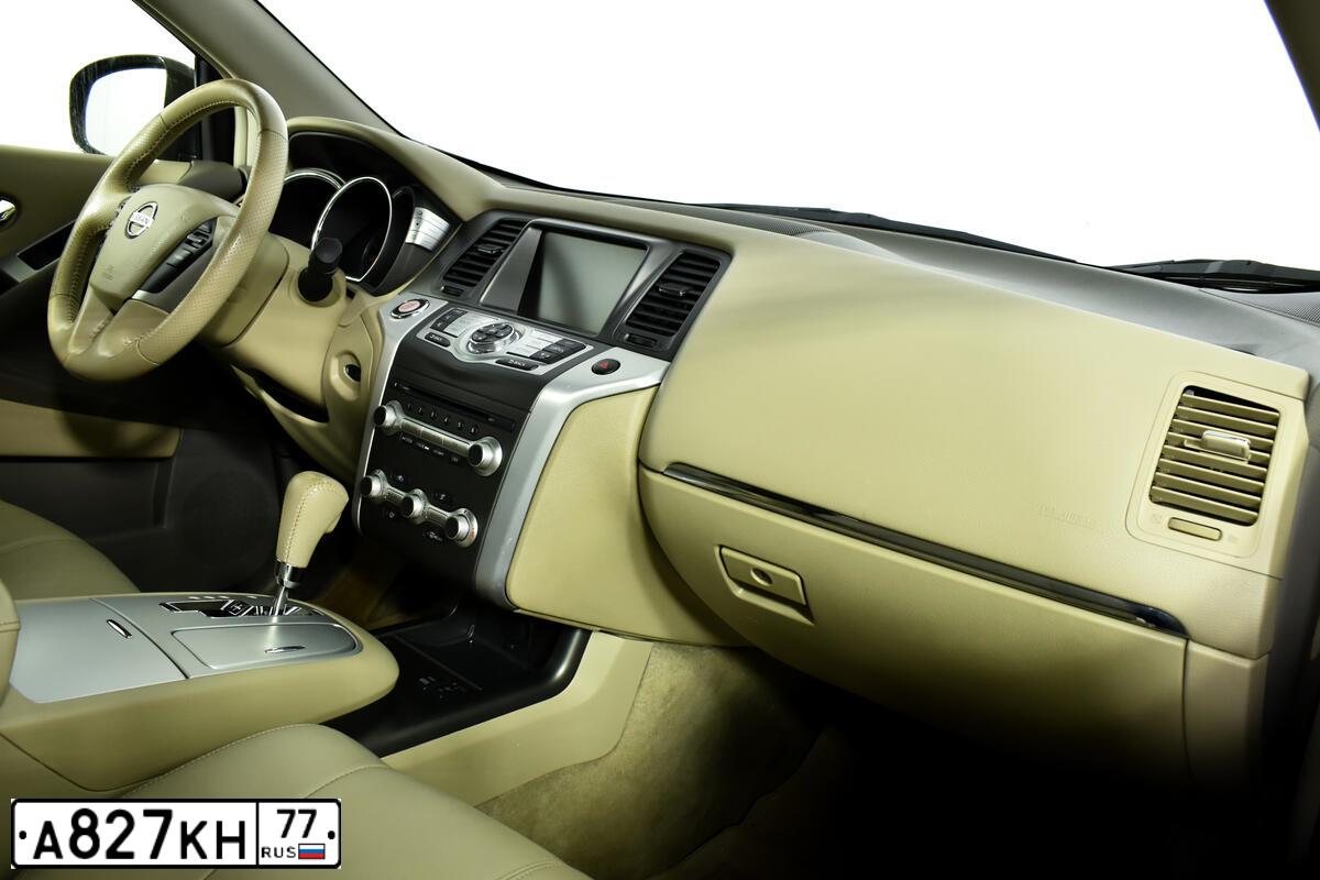 Фото автомобиля NISSAN MURANO, 2012 — госномер М939ХР790. Цвет: БЕЖЕВЫЙ