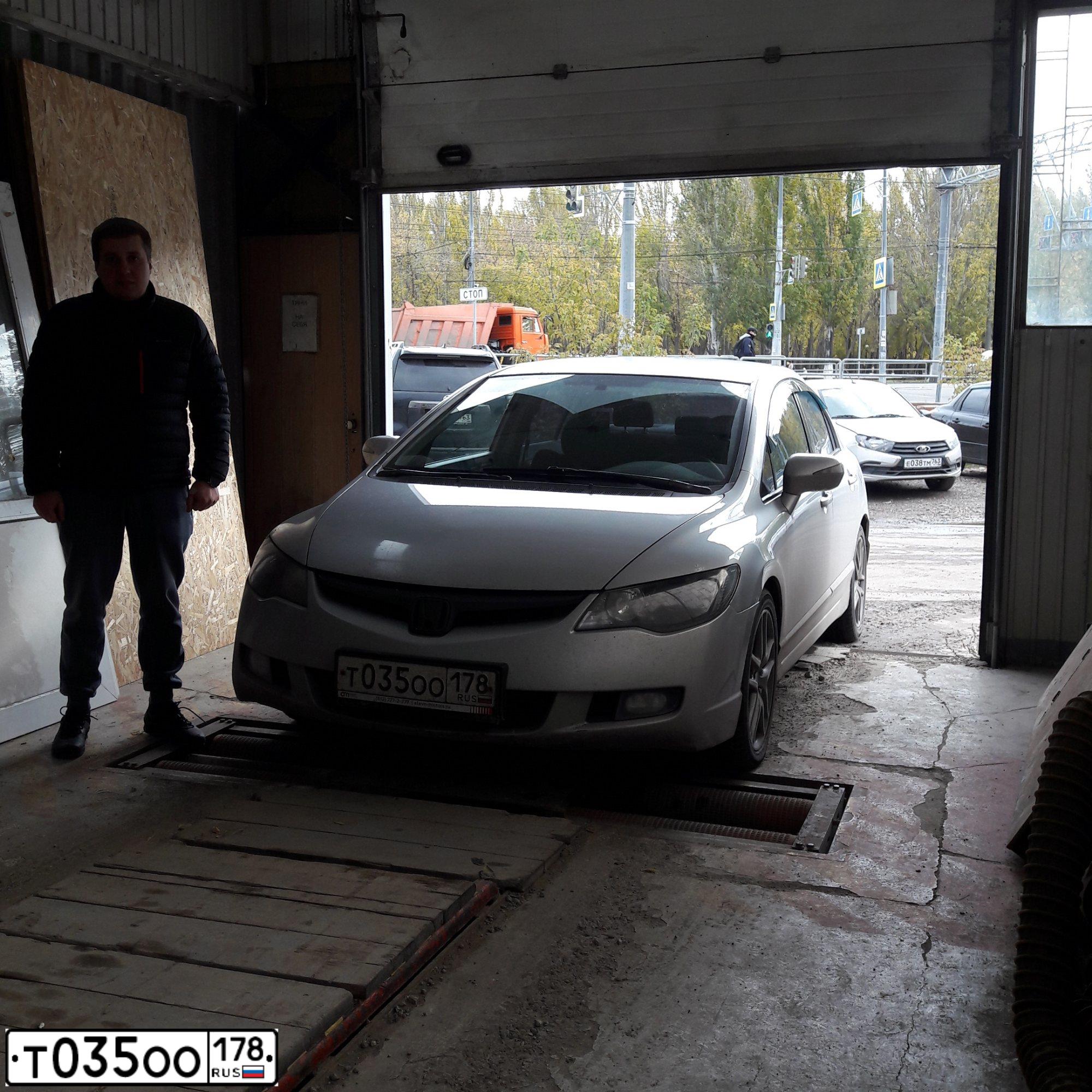 Фото автомобиля HONDA CIVIC, 2008 — госномер Т035ОО178. Цвет: СЕРЕБРИСТЫЙ