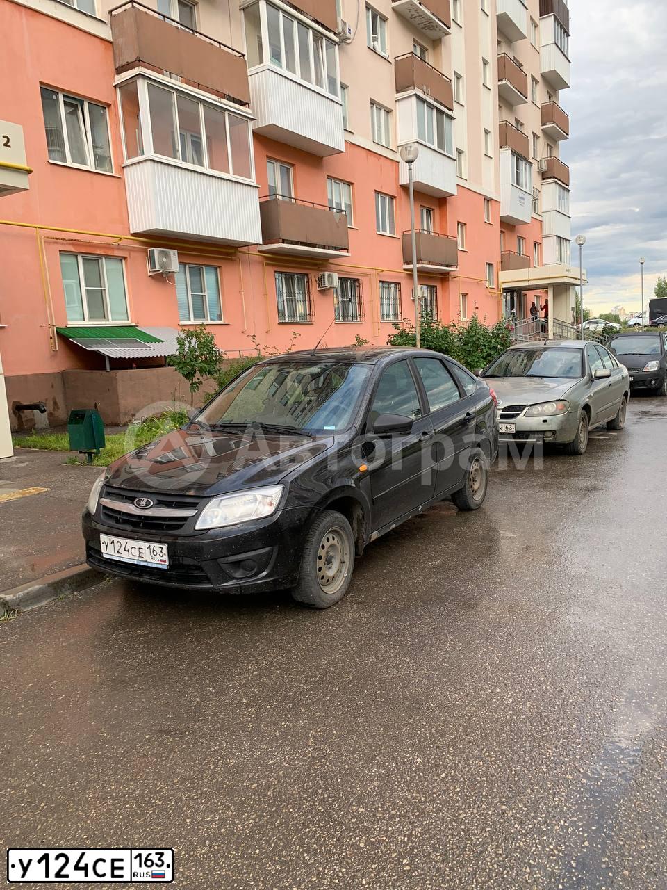 Фото автомобиля LADA 2191 GRANTA, 2014 — госномер У124СЕ163. Цвет: ЧЕРНЫЙ