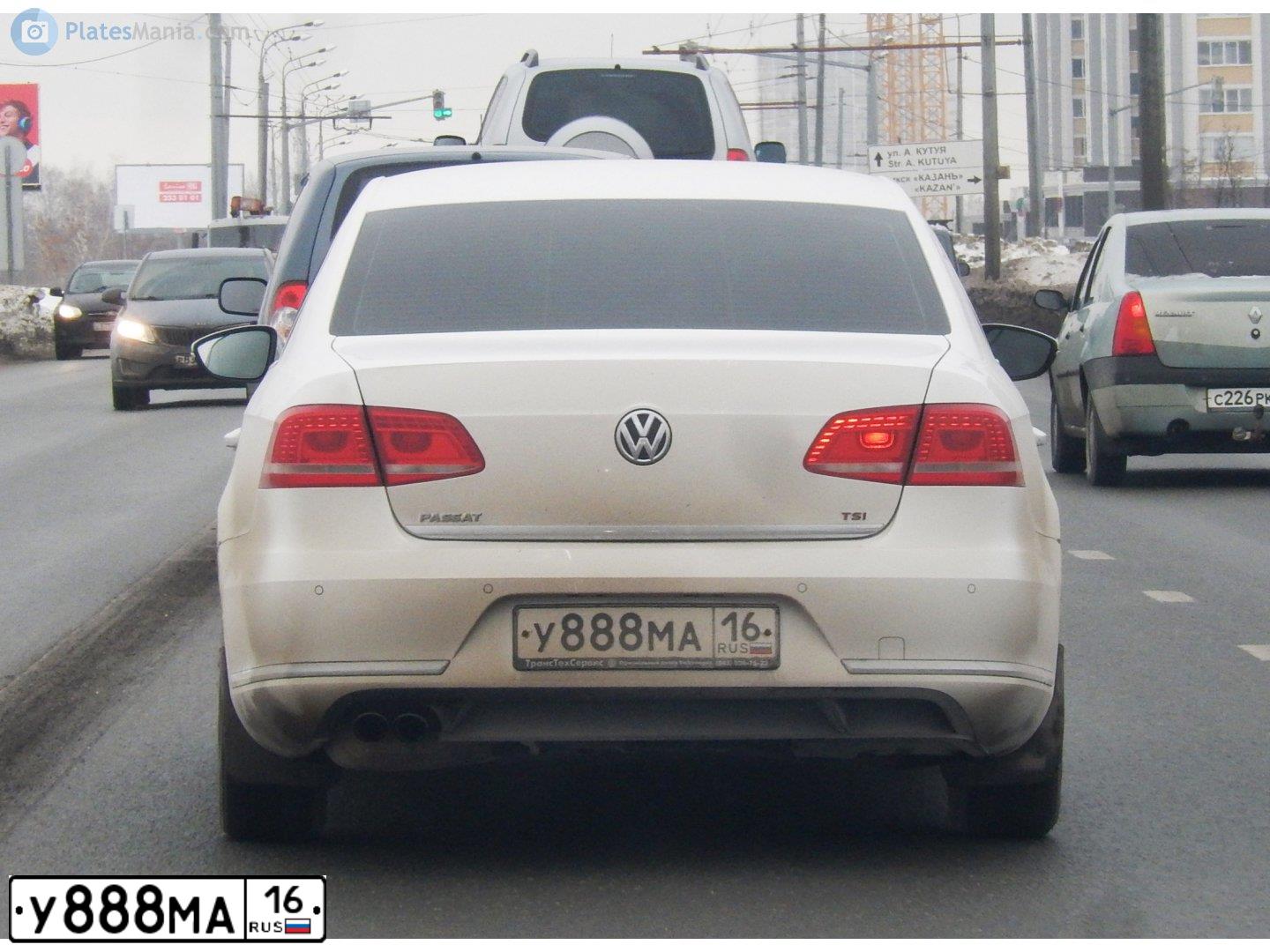 Фото автомобиля VOLKSWAGEN PASSAT, 2011 — госномер У888МА16. Цвет: Белый