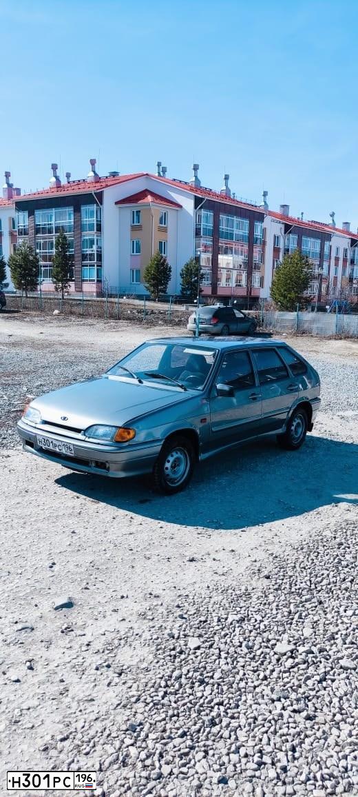 Фото автомобиля LADA 2114 SAMARA, 2008 — госномер Н301РС196. Цвет: СЕРО-ЗЕЛЕНЫЙ