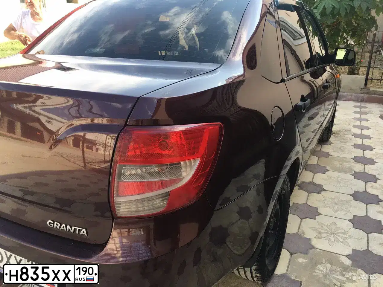 Фото автомобиля LADA 2190 GRANTA, 2013 — госномер О672ХВ05. Цвет: ТЕМНО-ВИШНЕВЫЙ