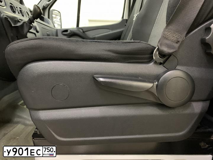 Фото автомобиля MERCEDES SPRINTER, 2013 — госномер В486КК799. Цвет: Белый