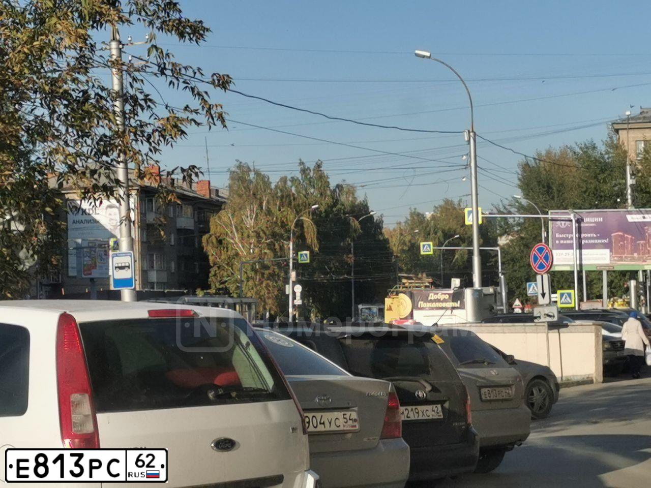 Фото автомобиля HYUNDAI SOLARIS, 2013 — госномер А208АР250. Цвет: ЧЕРНО-СЕРЫЙ