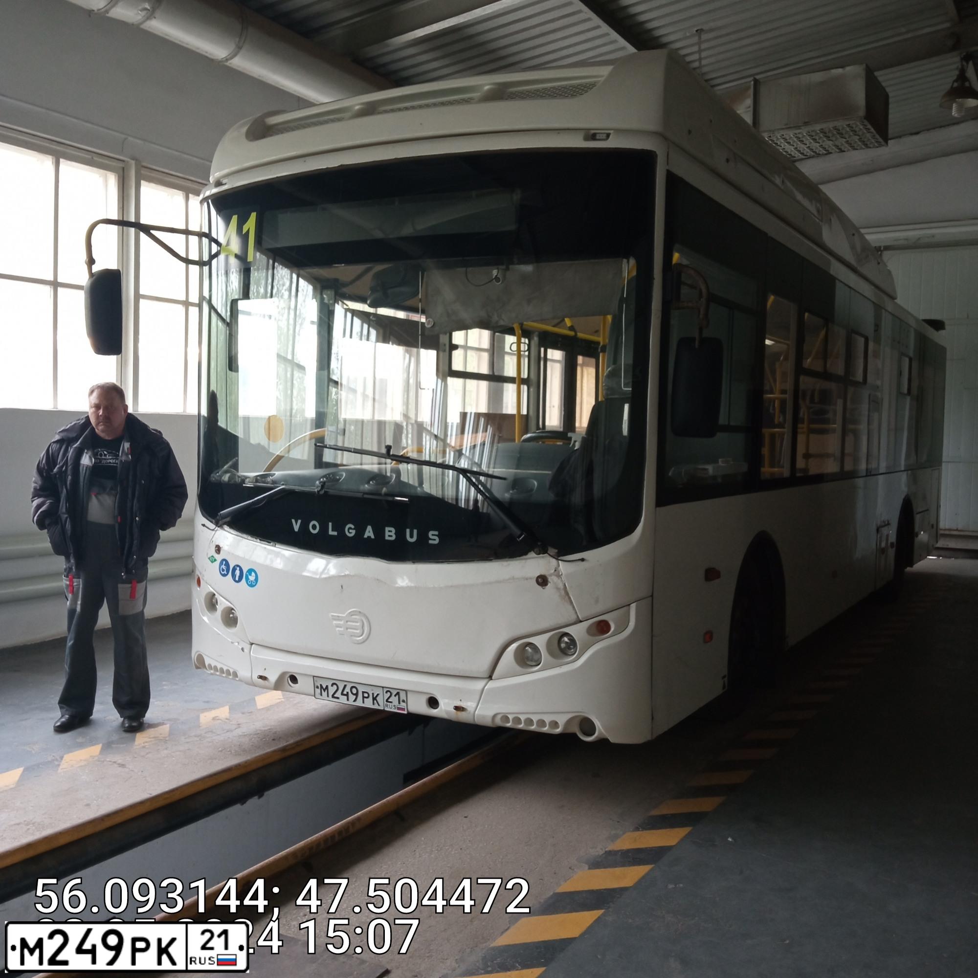 Фото автомобиля VOLZHANIN 52701, 2017 — госномер М249РК21. Цвет: Белый