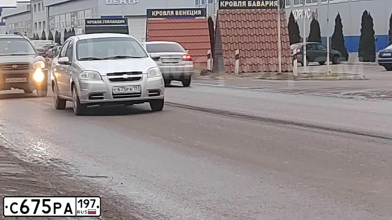 Фото автомобиля CHEVROLET AVEO, 2011 — госномер Т245ЕУ136. Цвет: СЕРЕБРИСТЫЙ