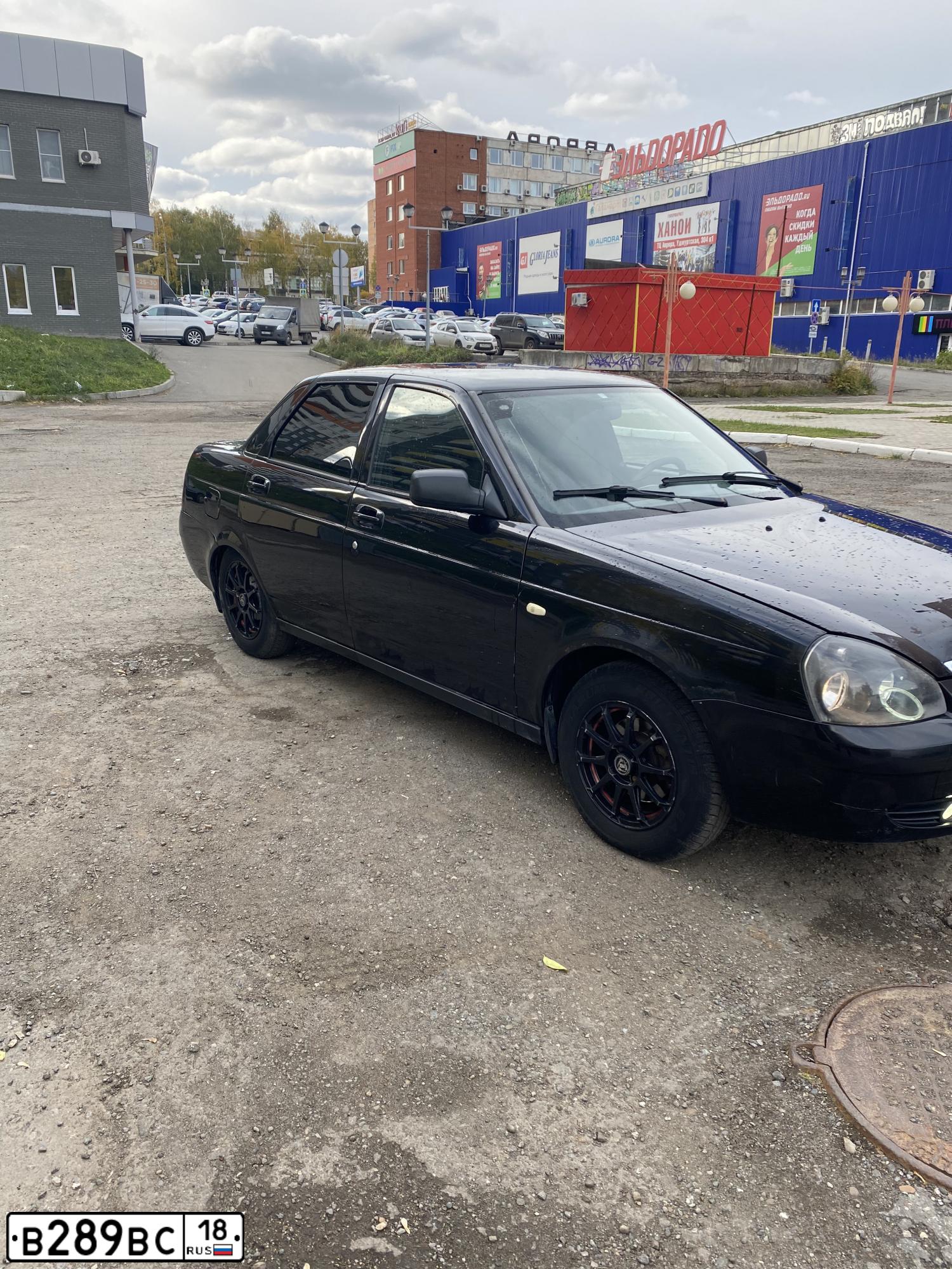 Фото автомобиля LADA 2170 PRIORA, 2009 — госномер А745СА18. Цвет: СИНЕ-ЧЕРНЫЙ