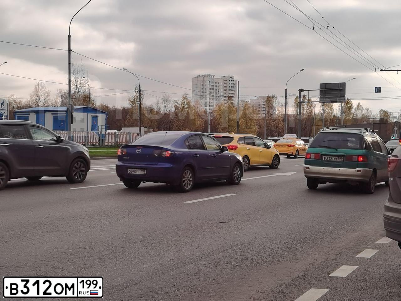 Фото автомобиля TOYOTA PICNIC, 1997 — госномер Р362ОУ99. Цвет: ЗЕЛЕНЫЙ