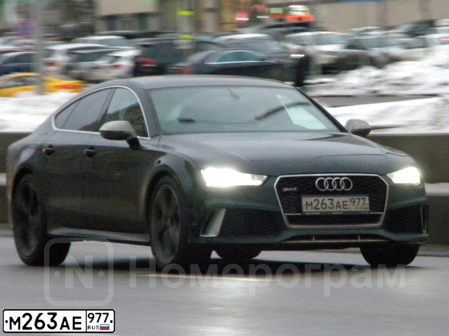Фото автомобиля AUDI RS7, 2014 — госномер Е732СН797. Цвет: ЧЕРНЫЙ