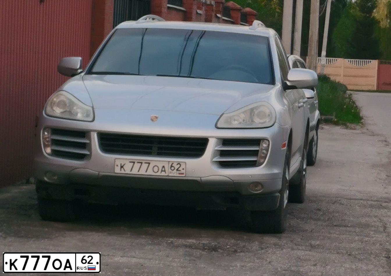 Фото автомобиля PORSCHE CAYENNE, 2007 — госномер М417ТЕ763. Цвет: Серебристый