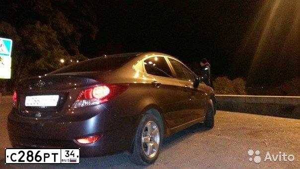 Фото автомобиля HYUNDAI SOLARIS, 2012 — госномер Е462ЕХ08. Цвет: ЧЕРНО-СЕРЫЙ