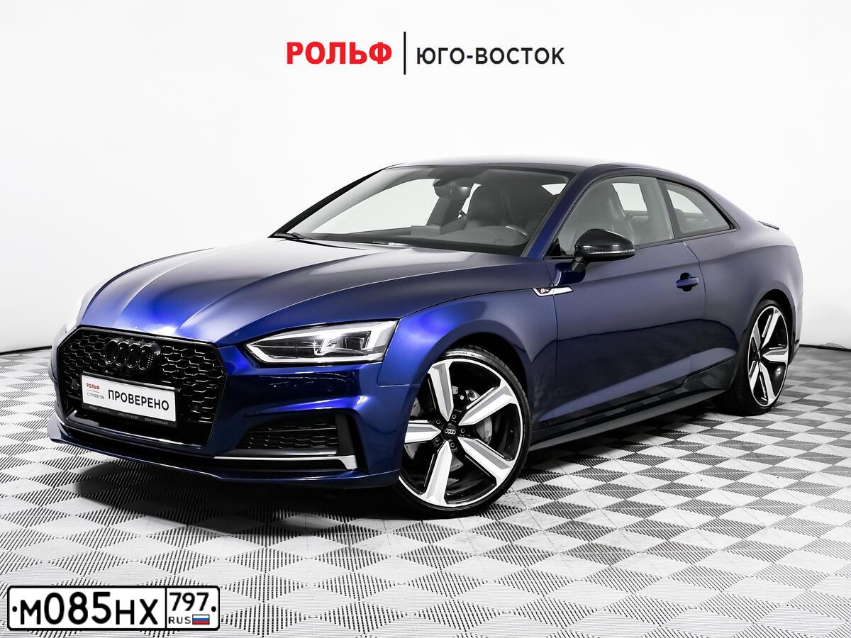 Фото автомобиля AUDI A5, 2019 — госномер Р829ВТ82. Цвет: синий