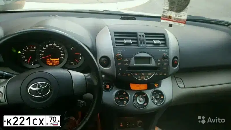 Фото автомобиля TOYOTA RAV4, 2007 — госномер Н185УА70. Цвет: БЕЖЕВЫЙ