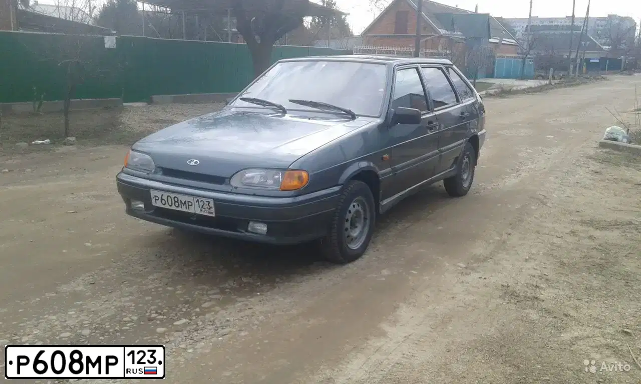 Фото автомобиля LADA 2114 SAMARA, 2008 — госномер Р608МР123. Цвет: СЕРО-ЗЕЛЕНЫЙ