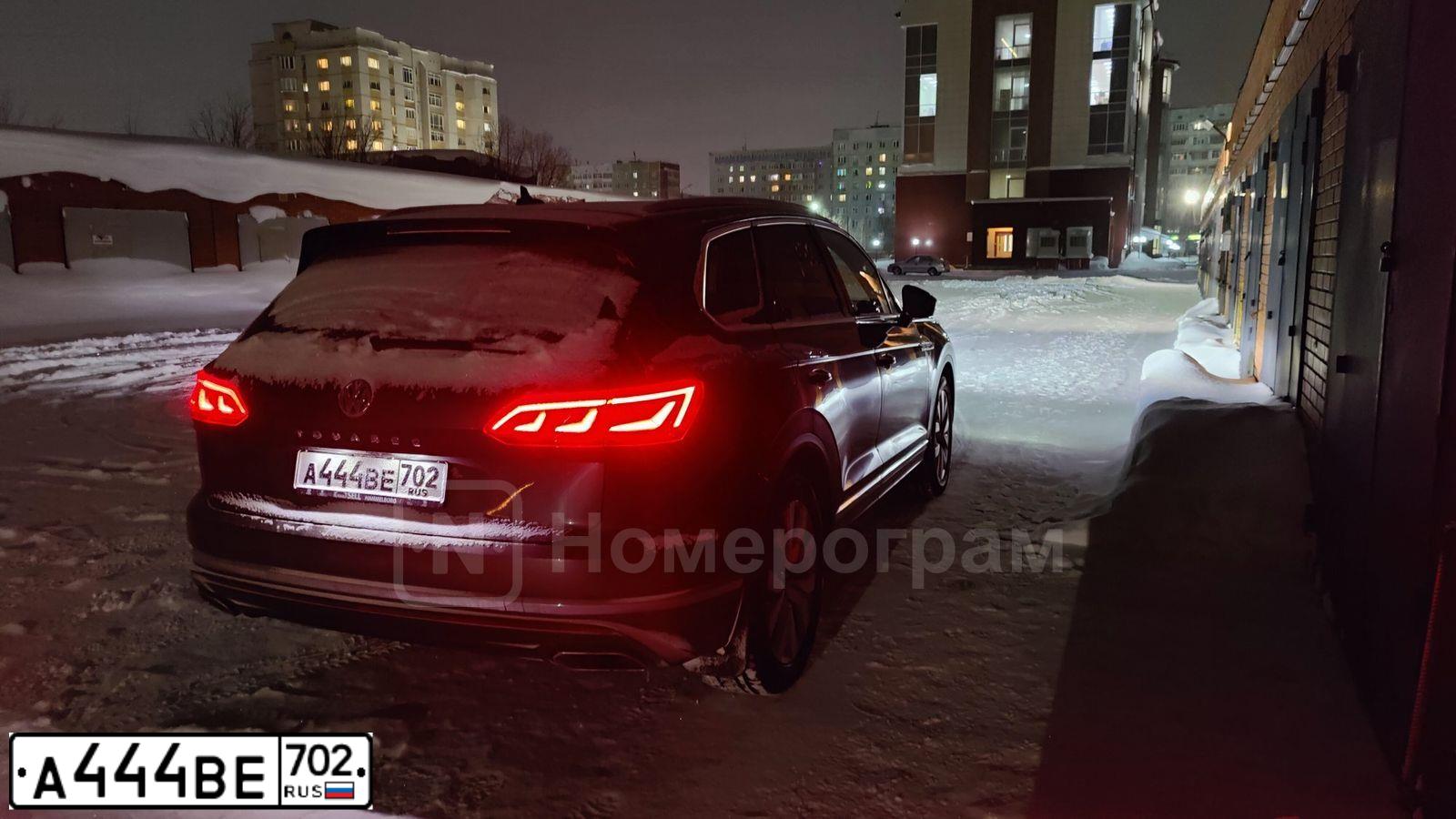 Фото автомобиля RENAULT DUSTER, 2013 — госномер Н372АА702. Цвет: СВЕТЛО-СЕРЫЙ