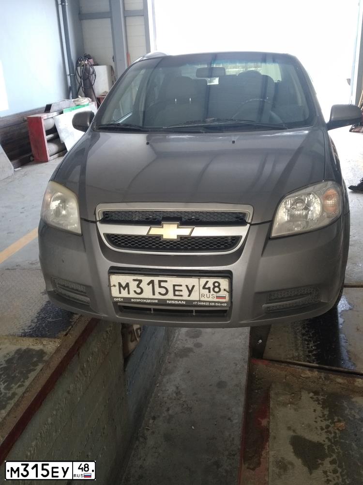 Фото автомобиля CHEVROLET AVEO, 2008 — госномер А117ХМ76. Цвет: СВЕТЛО-СЕРЫЙ