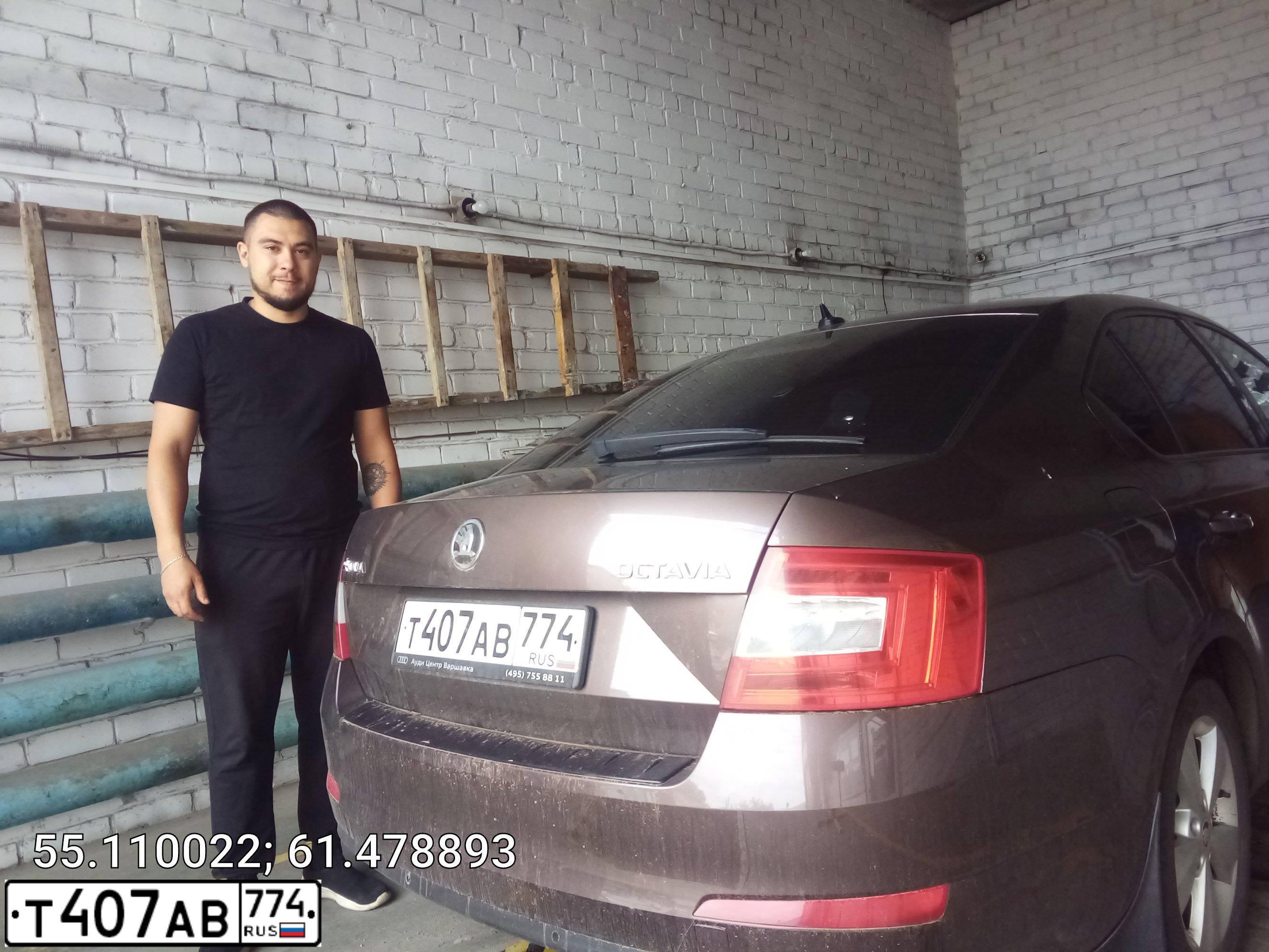 Фото автомобиля SKODA OCTAVIA, 2013 — госномер Т407АВ774. Цвет: Коричневый