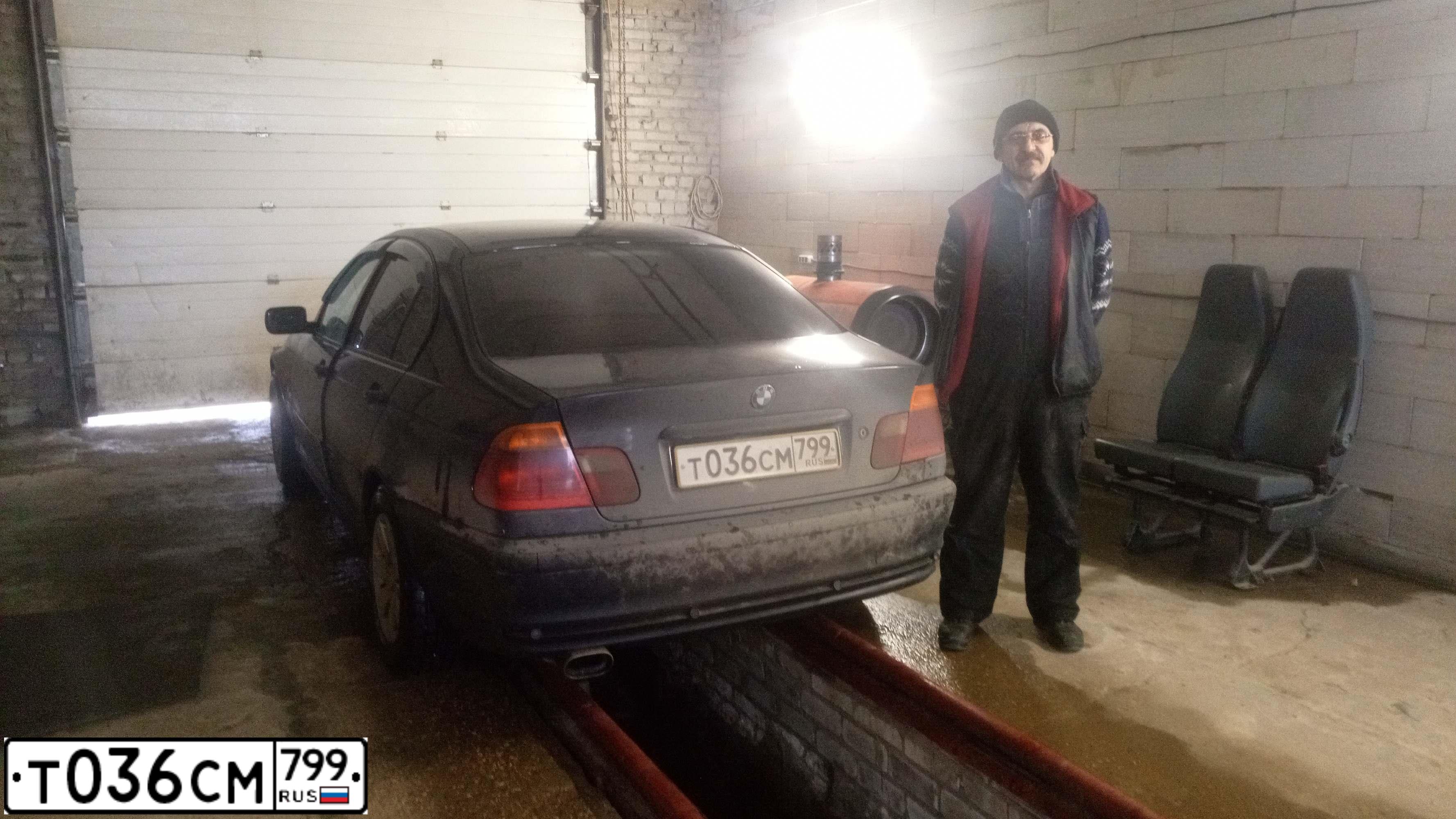 Фото автомобиля BMW SERIE 3, 2000 — госномер М555УТ33