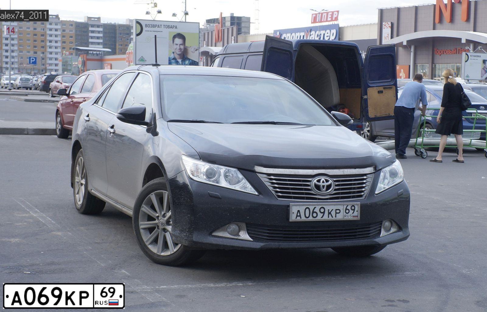 Фото автомобиля TOYOTA CAMRY, 2013 — госномер А069КР69. Цвет: ЧЕРНЫЙ МЕТАЛЛИК