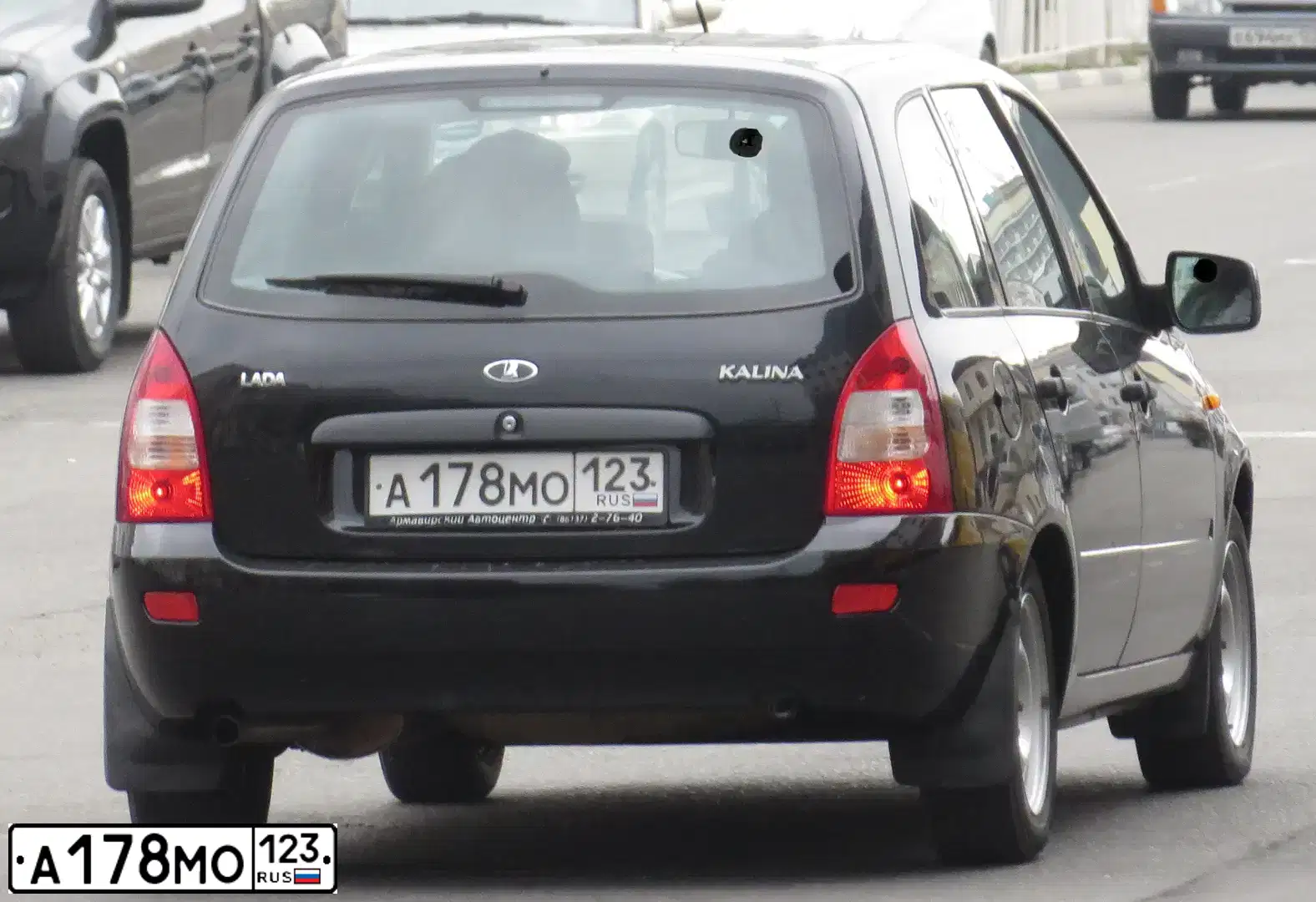 Фото автомобиля LADA 1117 KALINA, 2013 — госномер А178МО123. Цвет: Сине-Черный