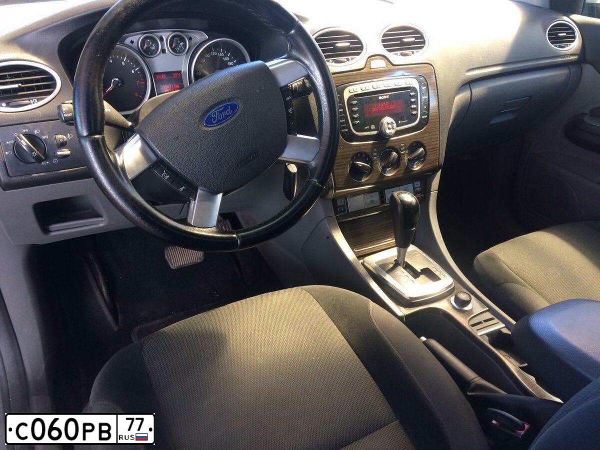 Фото автомобиля FORD FOCUS, 2008 — госномер В677НС30. Цвет: СЕРЕБРИСТЫЙ