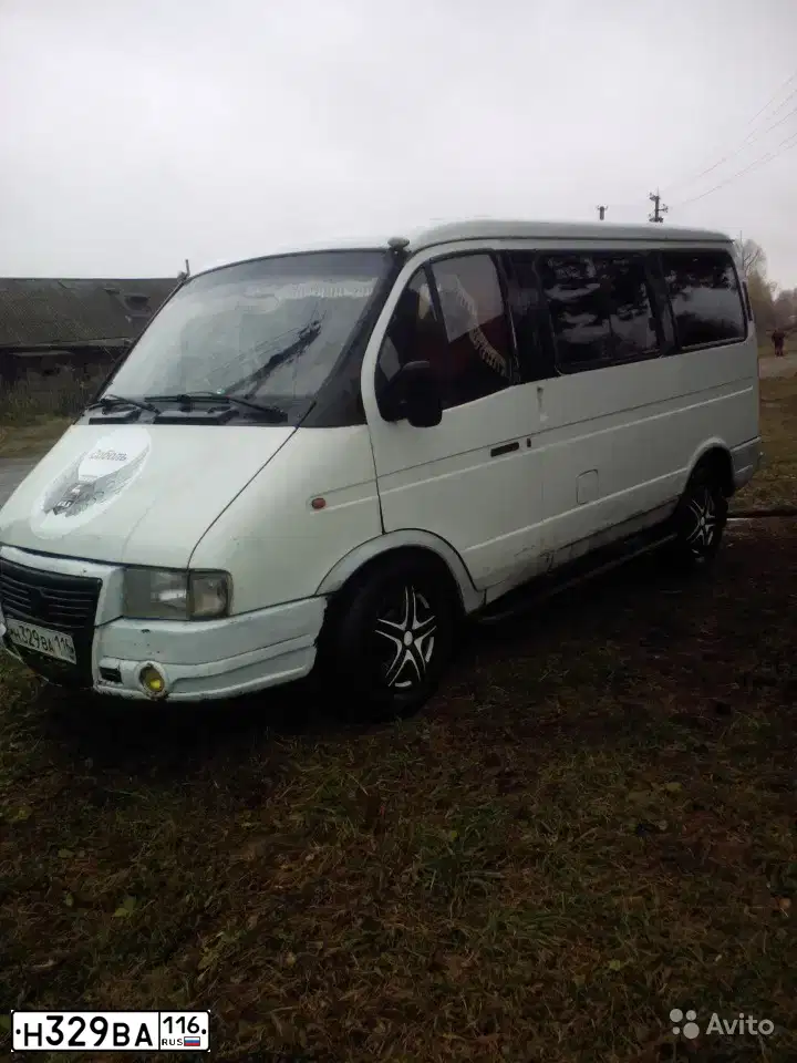 Фото автомобиля GAZ 2217 SOBOL, 2000 — госномер Н329ВА116. Цвет: СЕРО-БЕЛЫЙ