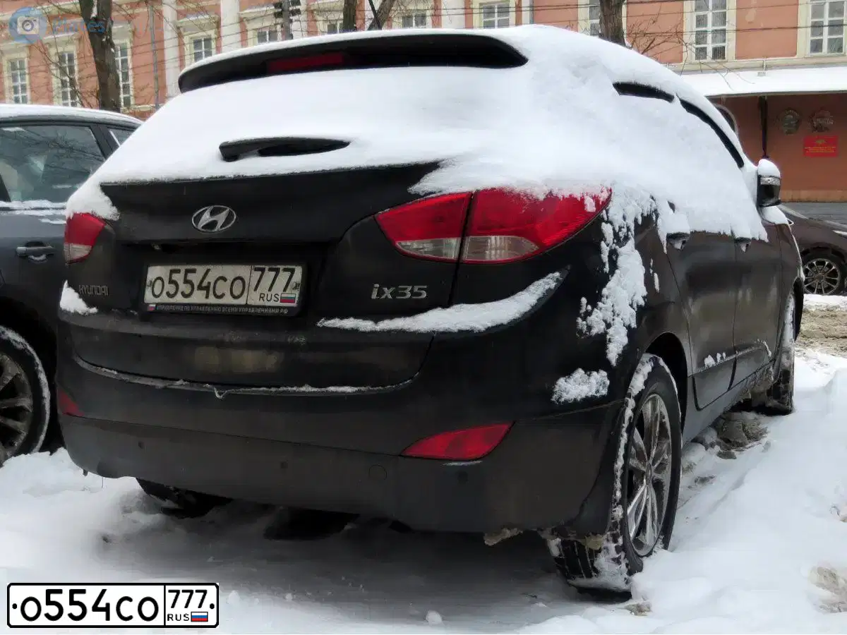 Фото автомобиля HYUNDAI IX35, 2012 — госномер О571ХС123. Цвет: ЧЕРНЫЙ