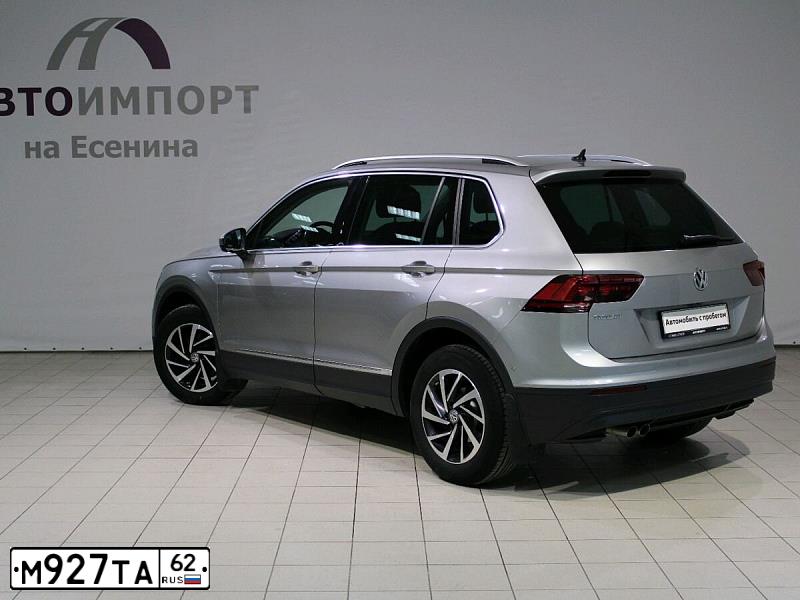 Фото автомобиля VOLKSWAGEN TIGUAN, 2018 — госномер М927ТА62. Цвет: Серебристый