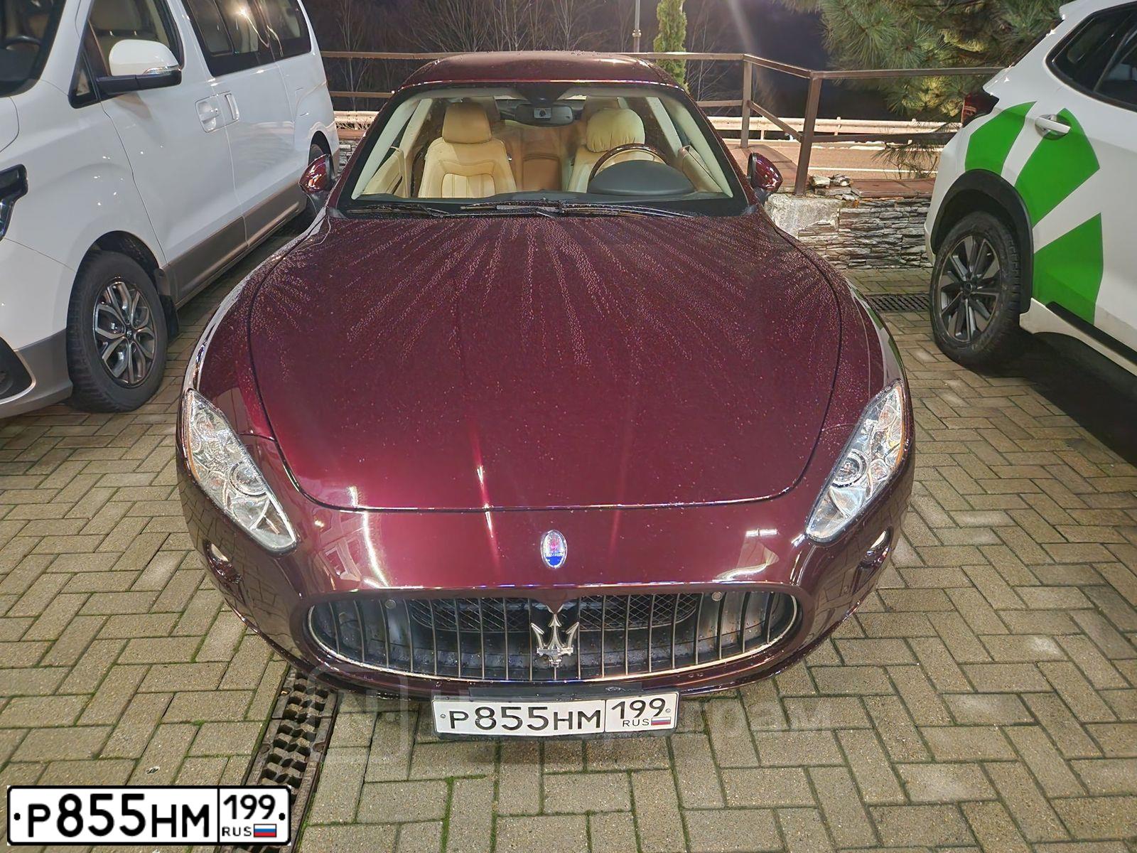 Фото автомобиля MASERATI БЕЗ МОДЕЛИ, 2008 — госномер Р512НЕ186. Цвет: ВИШНЕВЫЙ