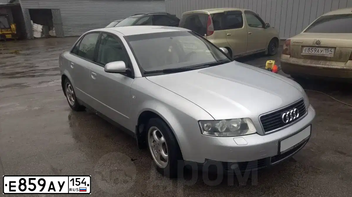 Фото автомобиля VOLKSWAGEN PASSAT, 2001 — госномер Х436НР142. Цвет: ЖЁЛТЫЙ