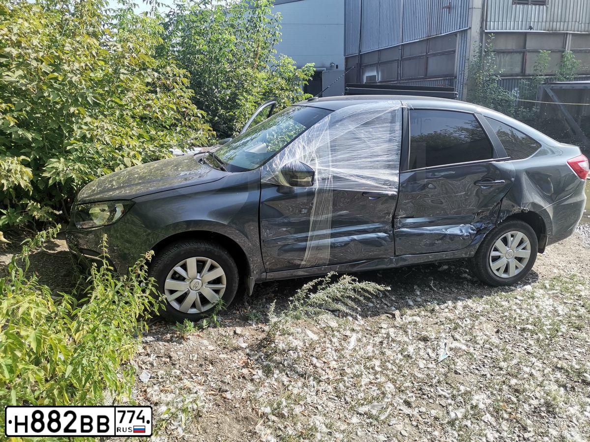 Фото автомобиля LADA GRANTA, 2021 — госномер С306НТ89. Цвет: СЕРЫЙ