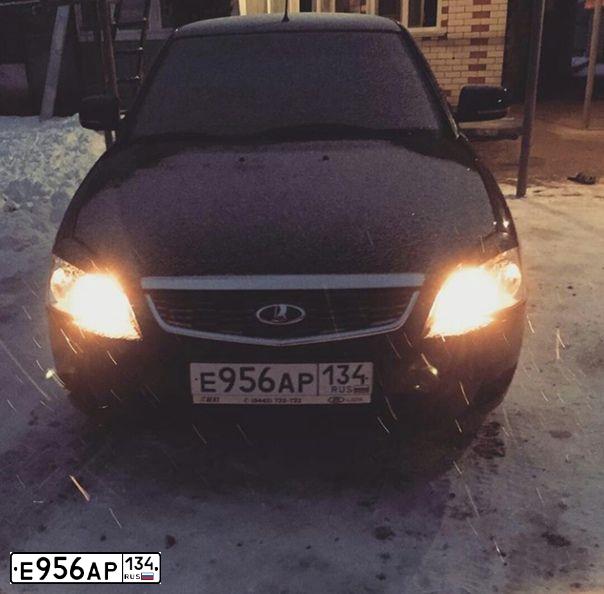 Фото автомобиля LADA 2170 PRIORA, 2015 — госномер Р308ХТ32. Цвет: ЧЕРНЫЙ