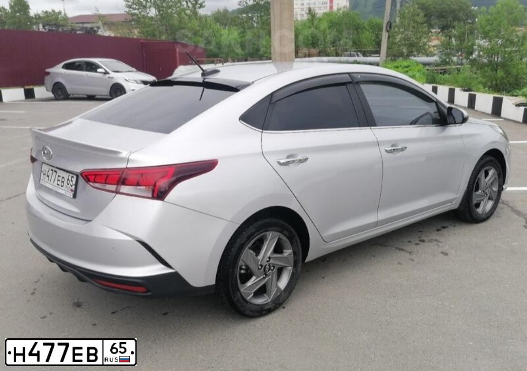 Фото автомобиля HYUNDAI SOLARIS, 2020 — госномер Т612УЕ193. Цвет: СЕРЫЙ