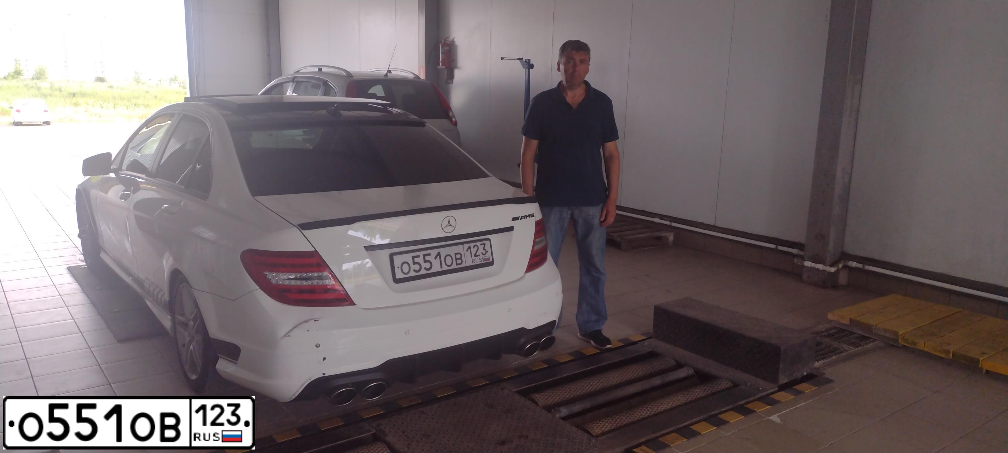 Фото автомобиля MERCEDES C-KLASSE, 2012 — госномер О551ОВ123. Цвет: Белый
