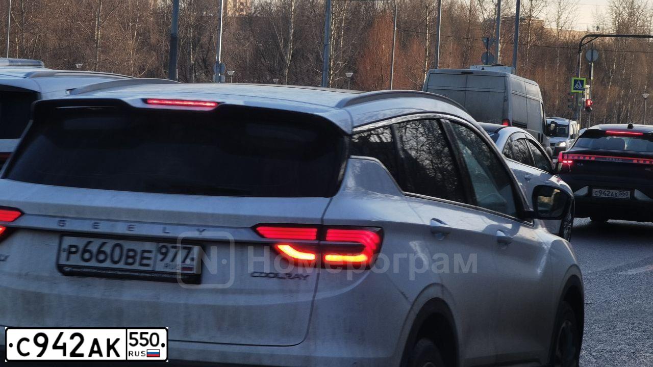 Фото автомобиля ZEEKR 001, 2023 — госномер Е743НН147. Цвет: ЧЕРНЫЙ
