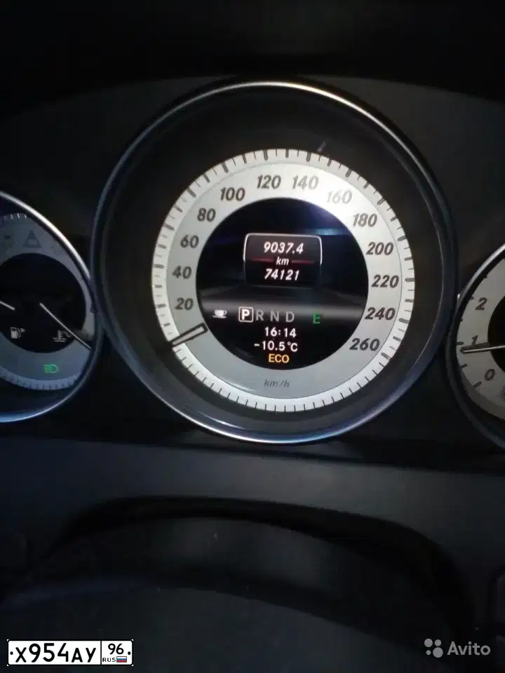 Фото автомобиля MERCEDES C-KLASSE, 2012 — госномер Х954АУ96. Цвет: БЕЛЫЙ