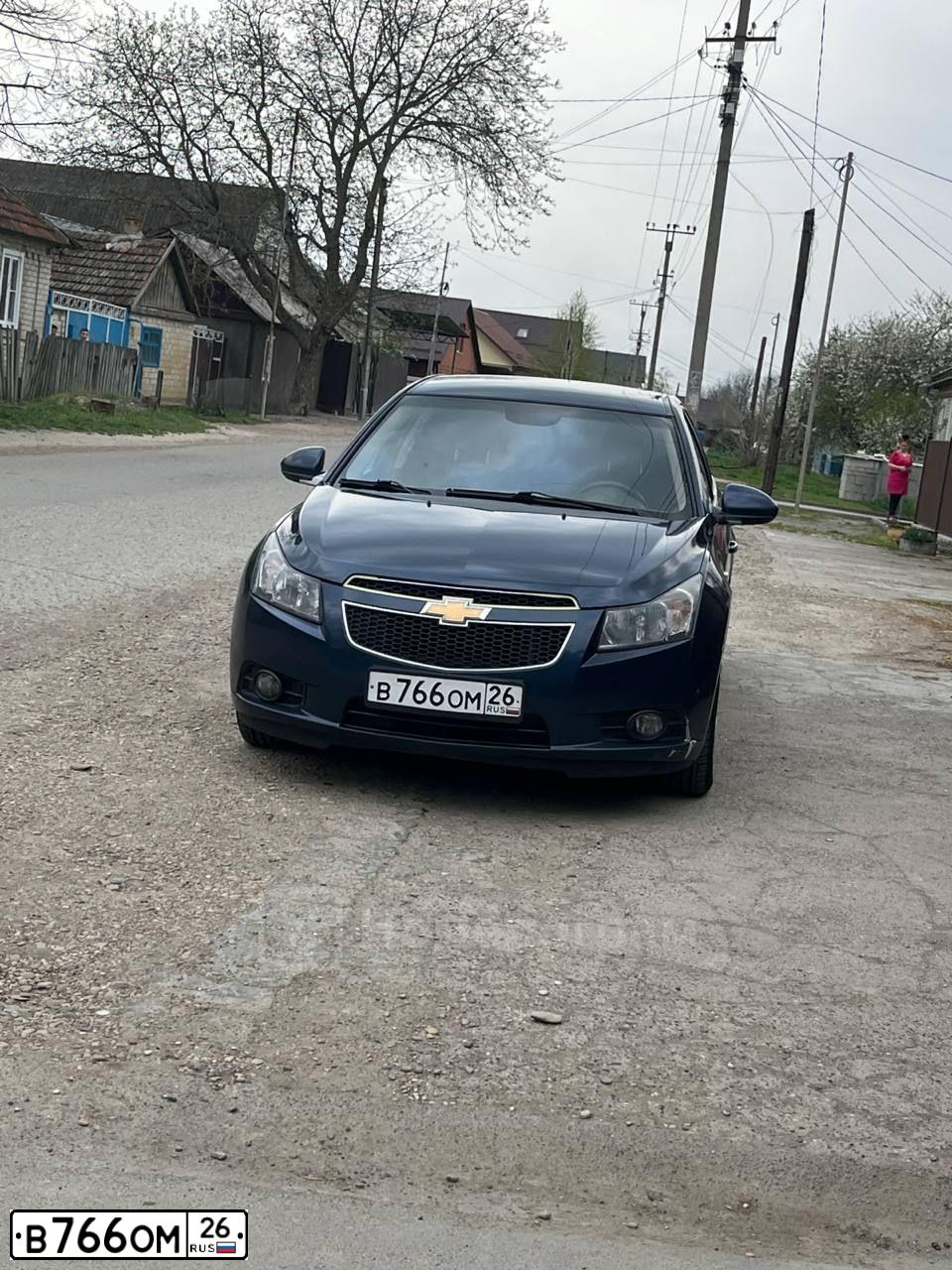 Фото автомобиля CHEVROLET CRUZE, 2011 — госномер В766ОМ26. Цвет: СИНИЙ МЕТАЛЛИК