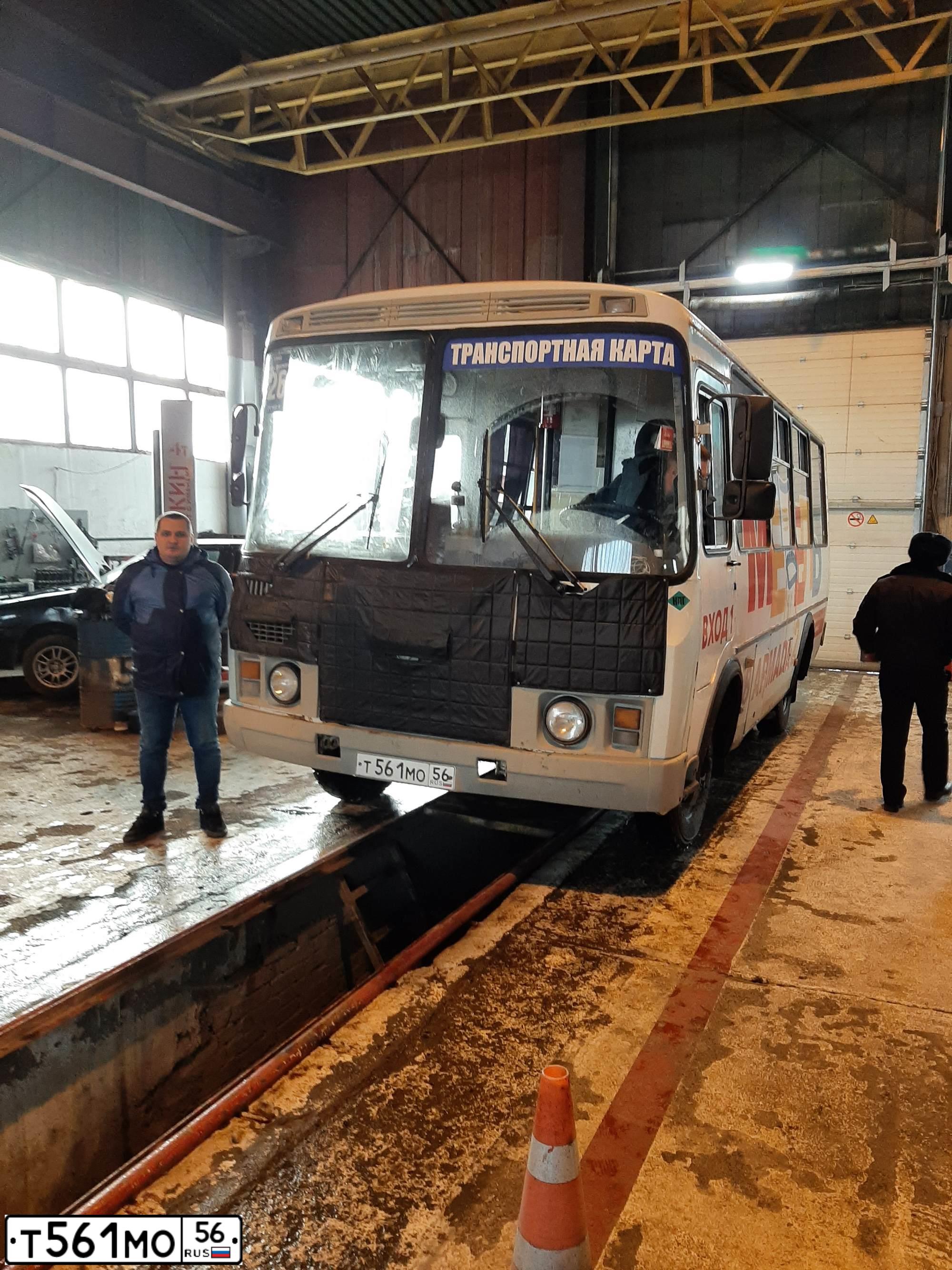 Фото автомобиля PAZ 3205, 2012 — госномер Т561МО56. Цвет: БЕЛЫЙ