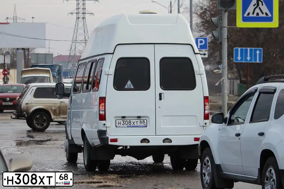 Фото автомобиля GAZ 3221 EL, 2016 — госномер В067ВР136. Цвет: Белый