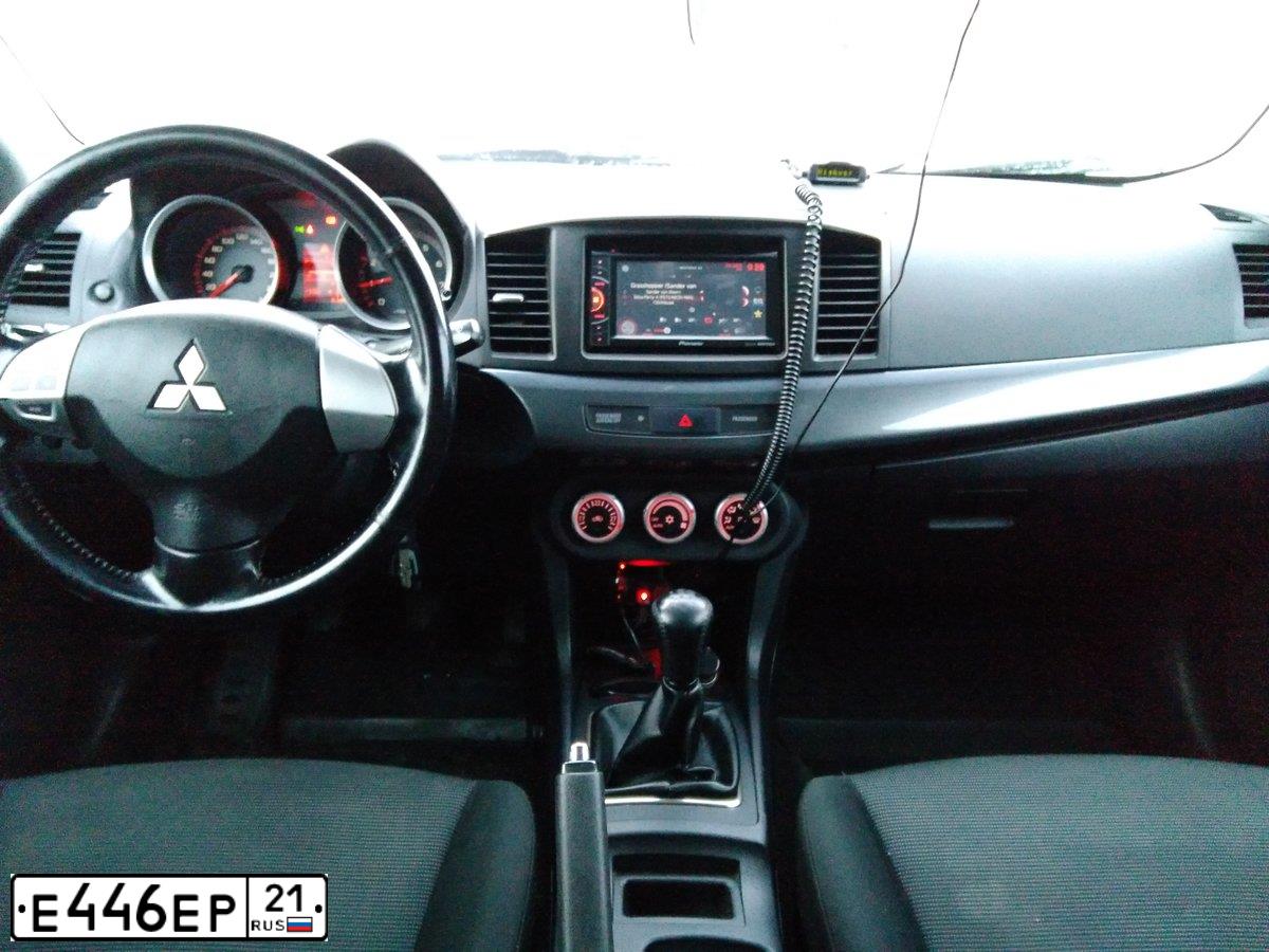 Фото автомобиля MITSUBISHI LANCER, 2008 — госномер Т521ТВ152. Цвет: СВЕТЛО СЕРО-ЗЕЛЕНЫЙ