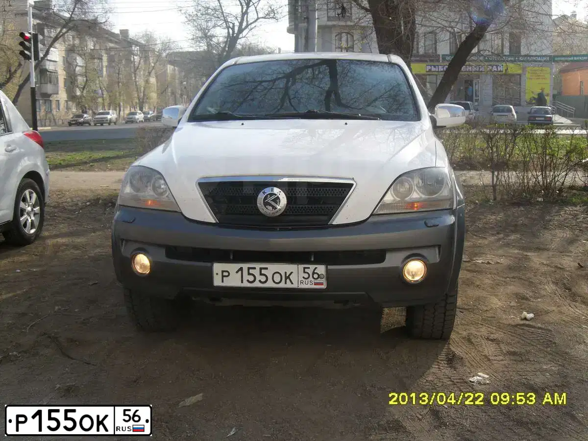 Фото автомобиля NISSAN TIIDA, 2010 — госномер У132СР72. Цвет: Серебристый